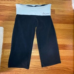 Victoria’s Secret cropped yoga pants